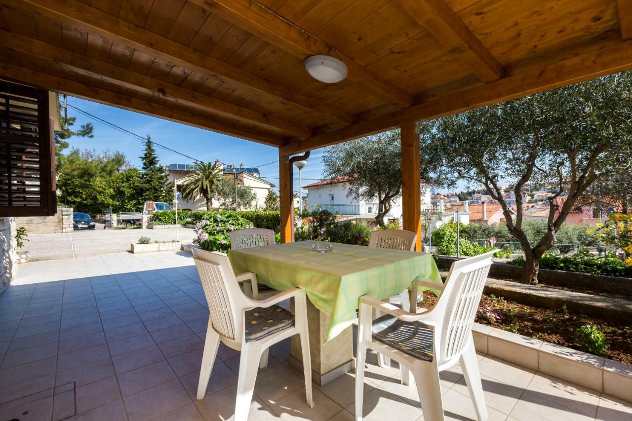 Apartment Marija Mali Losinj Ngoại thất bức ảnh